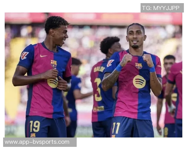 西媒报道孔德今日训练归队拉菲尼亚莱万奥尔莫等人缺席