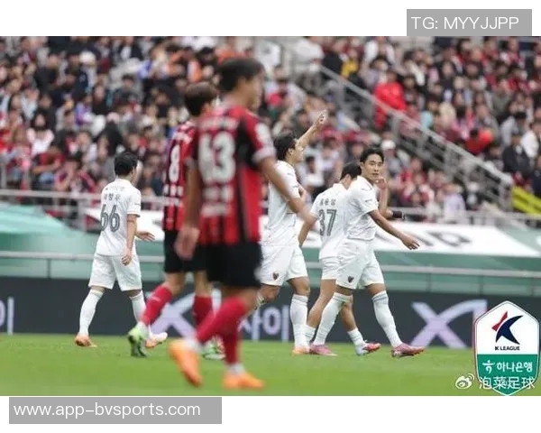 全北现代足球俱乐部提前五轮锁定K1联赛冠军历史首次十冠荣耀