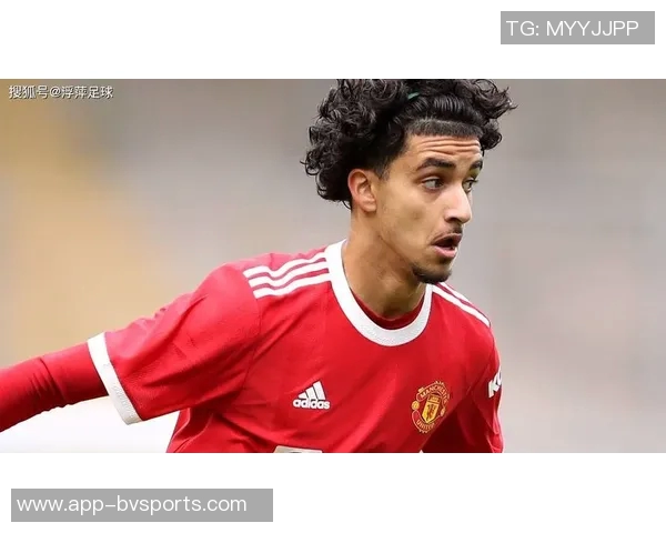 9岁加入曼联的伊克巴尔在22岁时力挽狂澜淘汰印尼与加纳乔同龄成就辉煌