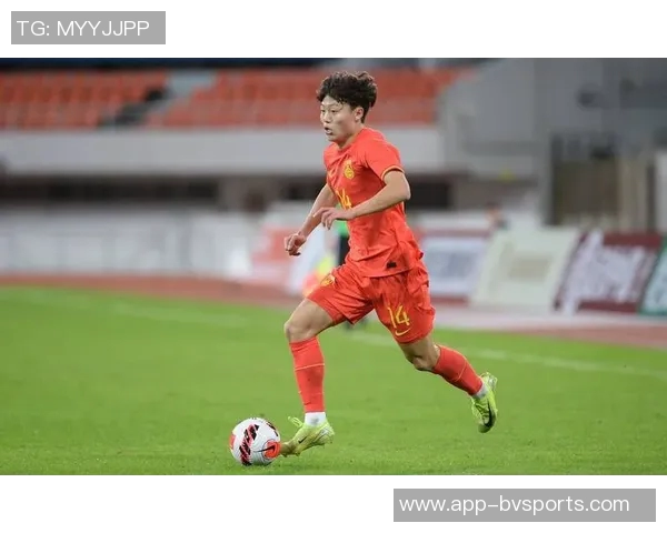 上海申花U19梯队小将程添乐成功入选U19国足集训名单展现潜力与希望