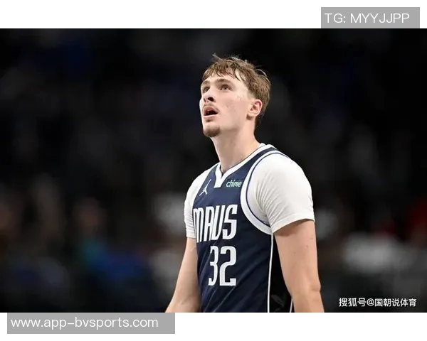 马龙强调弗拉格是球队未来的关键角色，基德应全力支持他成长