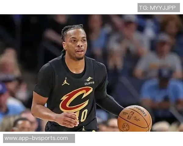 加兰全力支持小卡应对包夹挑战若他需要休息我将承担更多责任